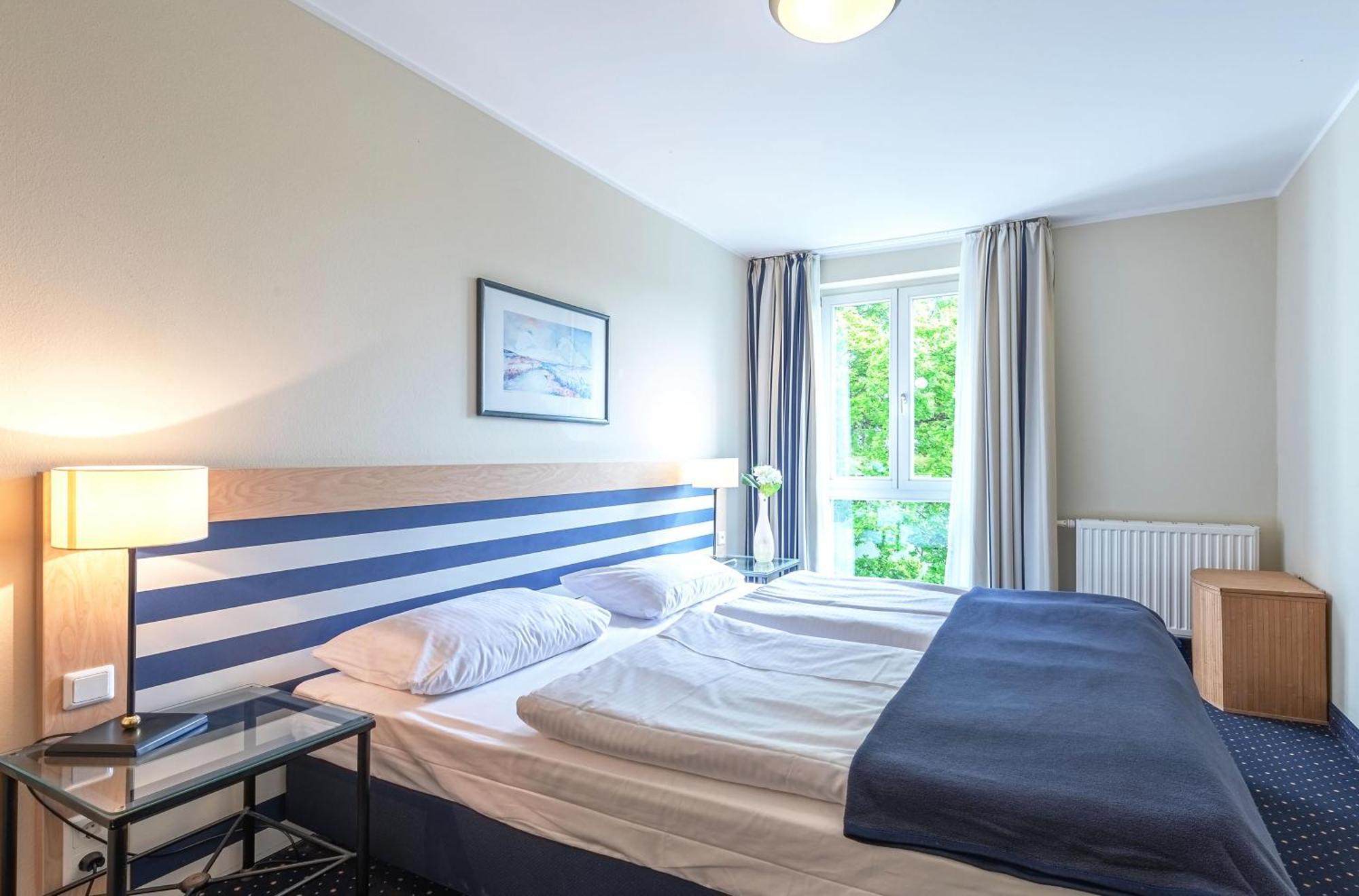 Toni'S Room An Der Seebruecke Zingst Esterno foto